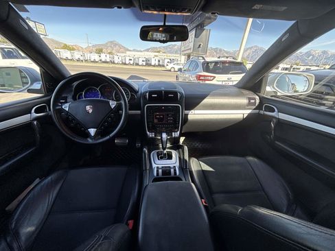 Used 2008 Porsche Cayenne GTS image 13