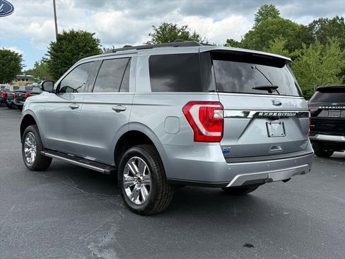 Used 2020 Ford Expedition XLT w/ Equipment Group 202A AWD/4WD image 6