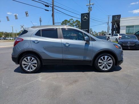 Used 2020 Buick Encore Preferred FWD image 4