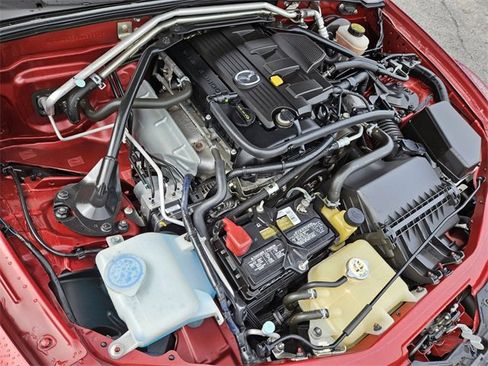 Used 2013 MAZDA MX-5 Miata Grand Touring w/ Premium Pkg image 12