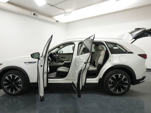 New 2026 MAZDA CX-90 Plug-In Hybrid w/ Premium Plus AWD/4WD image 29