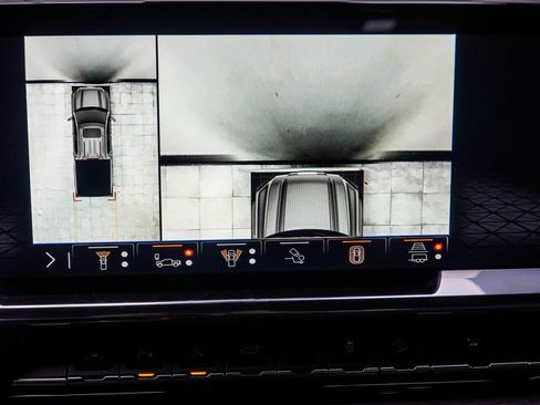 Used 2024 GMC Sierra 1500 SLT w/ SLT Premium Plus Package image 29