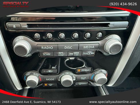 Used 2020 Nissan Pathfinder S image 40