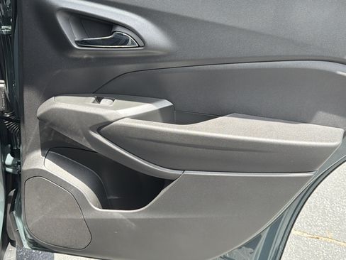 New 2026 Chevrolet Trax LT FWD image 16