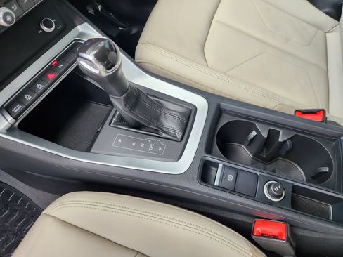 Used 2020 Audi Q3 2.0T Premium AWD/4WD image 19