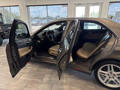 Used 2013 Mercedes-Benz E 350 4MATIC Sedan w/ Premium 1 Pkg image 12