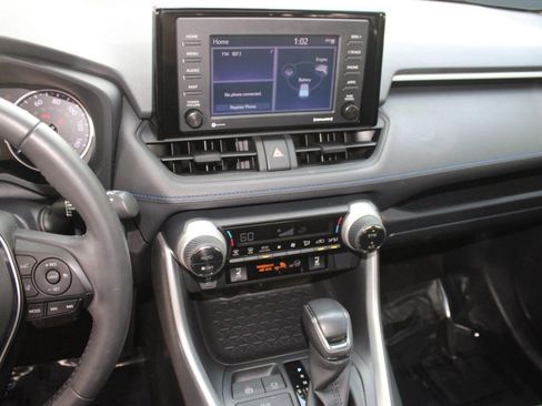 Used 2022 Toyota RAV4 SE w/ Convenience Package image 23