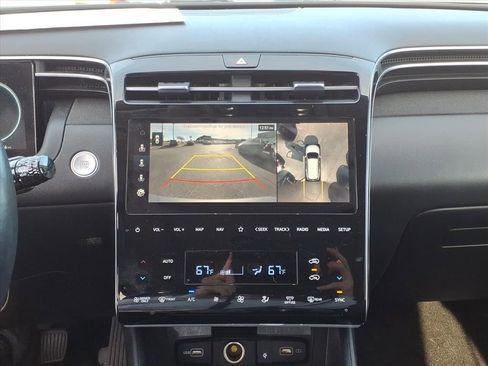 Certified 2022 Hyundai Tucson Limited image 12