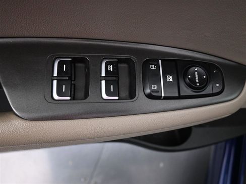 Used 2018 Kia Optima LX w/ 17" Alloy Wheels Package image 14