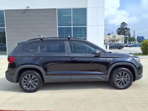 Certified 2023 Volkswagen Taos S image 3