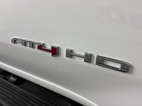 Used 2020 GMC Sierra 2500 AT4 w/ AT4 Premium Package image 11