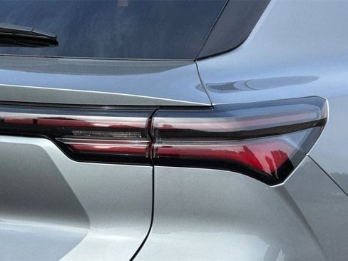 New 2026 Chevrolet Equinox EV LT w/ LPO, Blackout Package image 26