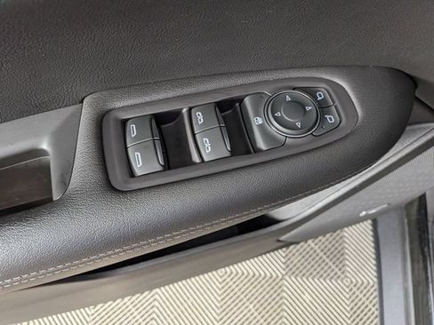 Used 2020 Cadillac XT5 Luxury w/ LPO, Floor Liner Package FWD image 14