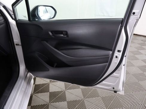 Used 2022 Toyota Corolla LE FWD image 20