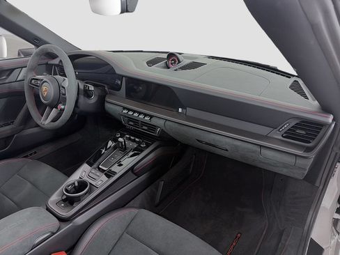 Used 2026 Porsche 911 Targa 4 GTS AWD/4WD image 34