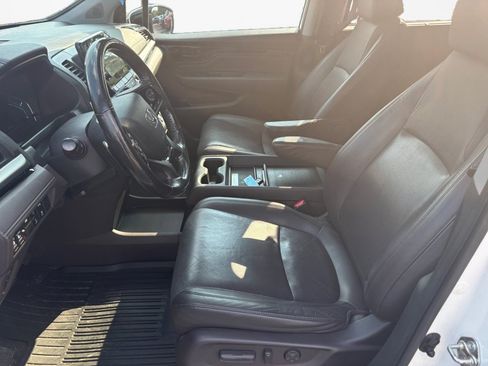 Used 2018 Honda Odyssey Elite image 11