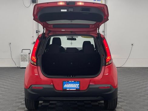 Used 2022 Kia Soul LX FWD image 8
