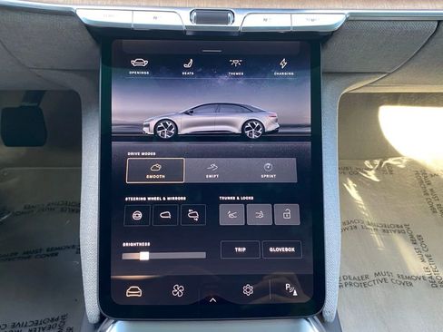 Used 2023 Lucid Air Touring AWD/4WD image 28
