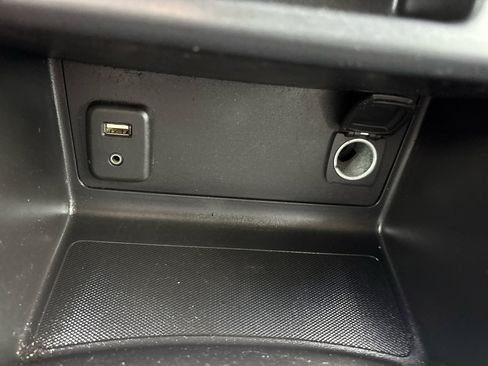 Used 2017 Chevrolet Colorado Z71 image 37