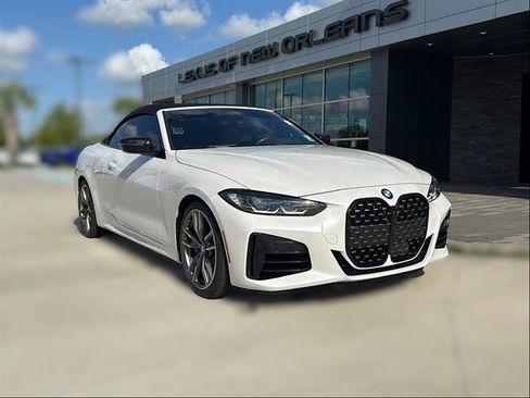 Used 2022 BMW M440i Convertible RWD image 2