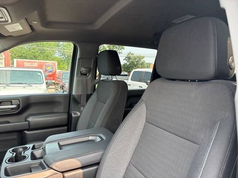 Used 2025 Chevrolet Silverado 2500 Custom w/ Custom Value Package AWD/4WD image 9