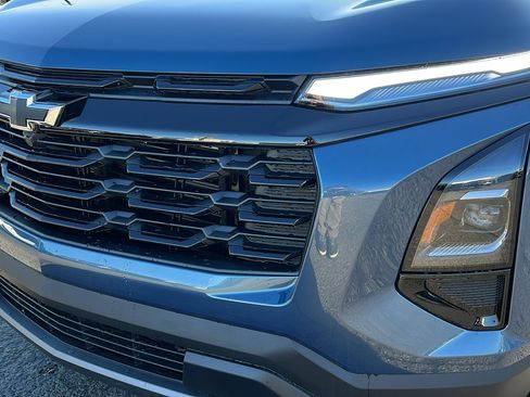 New 2026 Chevrolet Equinox LT w/ Midnight Edition image 9