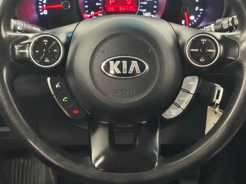 Used 2015 Kia Soul FWD image 5