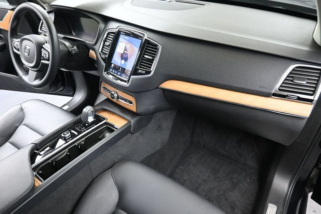Used 2023 Volvo XC90 B6 Plus w/ Protection Package Premier AWD/4WD image 13