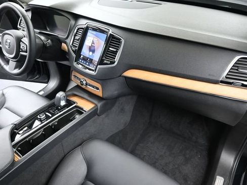 Used 2023 Volvo XC90 B6 Plus w/ Protection Package Premier AWD/4WD image 13