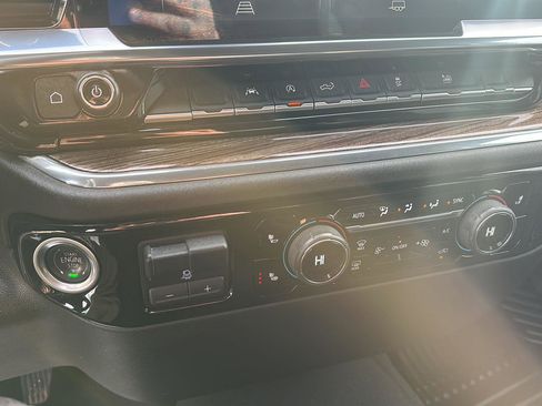 Used 2025 Chevrolet Silverado 1500 LT w/ Work Truck Package image 32