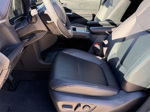 Used 2025 Toyota Sienna XSE image 23
