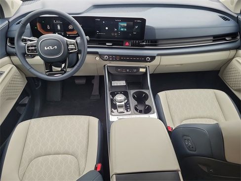 New 2026 Kia Carnival EX image 14