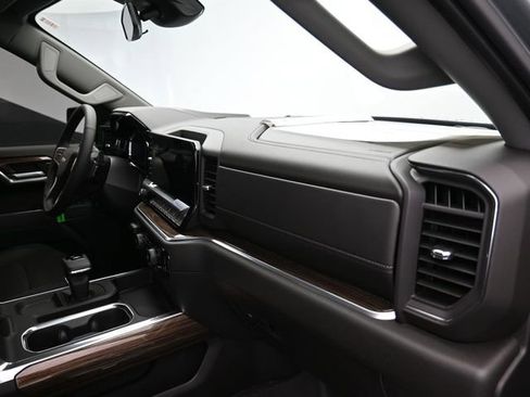 New 2026 Chevrolet Silverado 1500 LT image 39