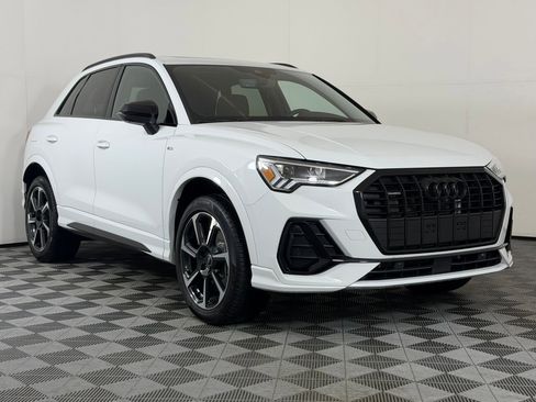 Certified 2025 Audi Q3 2.0T Premium Plus w/ Premium Plus Package AWD/4WD image 7