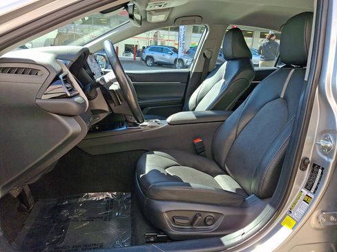 Used 2024 Toyota Camry XSE image 13