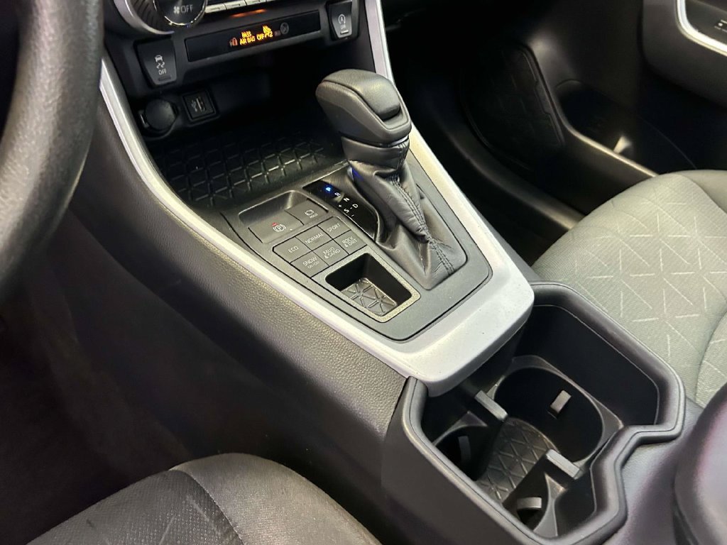 Certified 2025 Toyota RAV4 XLE AWD/4WD image 19