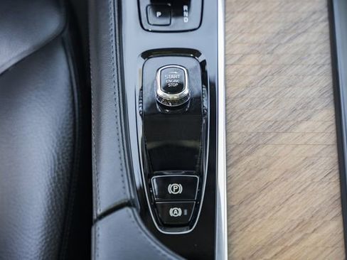 Used 2024 Volvo XC90 B6 Plus w/ Protection Package Premier AWD/4WD image 26
