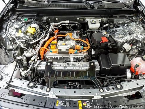 New 2026 Cadillac Lyriq Signature Sport image 18