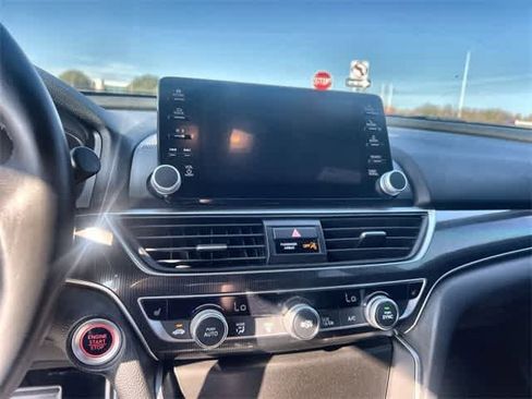 Certified 2018 Honda Accord Sport image 18