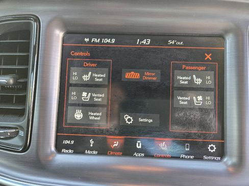 Used 2018 Dodge Challenger SXT Plus image 33