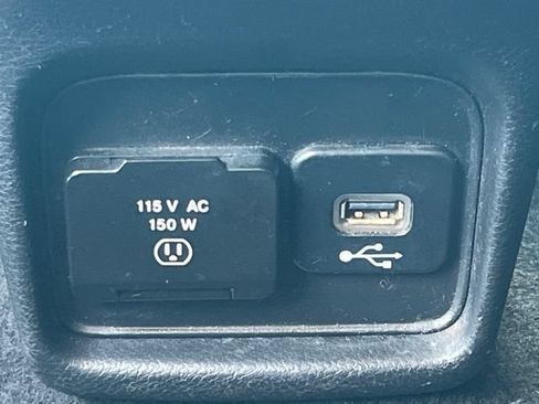 Used 2019 Jeep Compass Latitude AWD/4WD image 29