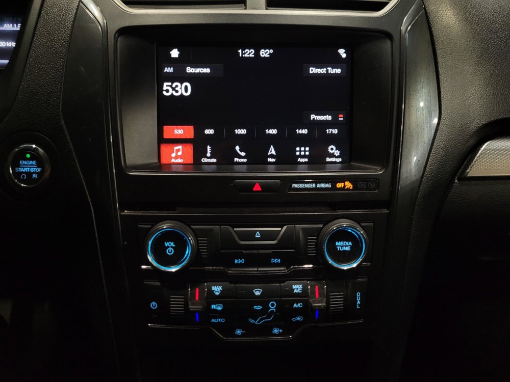 Used 2018 Ford Explorer XLT w/ Equipment Group 201A AWD/4WD image 25