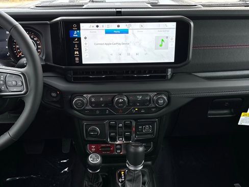 New 2026 Jeep Gladiator Rubicon w/ Safety Group image 20