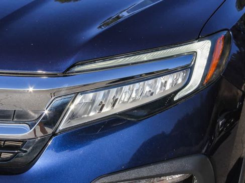 Used 2019 Honda Pilot Touring image 7