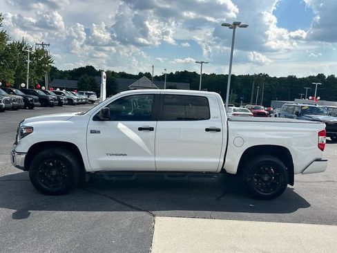 Used 2021 Toyota Tundra SR5 AWD/4WD image 7