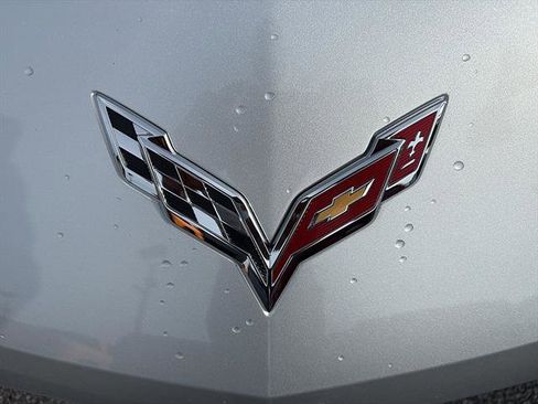 Used 2019 Chevrolet Corvette Stingray Coupe w/ Battery Protection Package RWD image 11