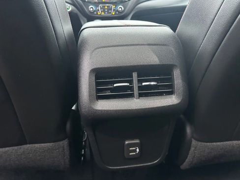 Used 2022 Chevrolet Equinox RS w/ RS Leather Package image 16