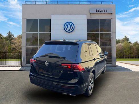 Used 2021 Volkswagen Tiguan S image 4