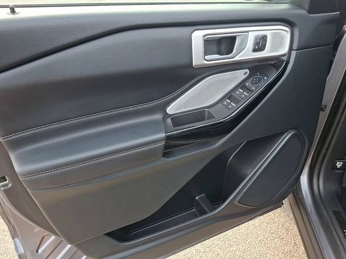 Used 2023 Ford Explorer ST w/ Equipment Group 401A AWD/4WD image 14
