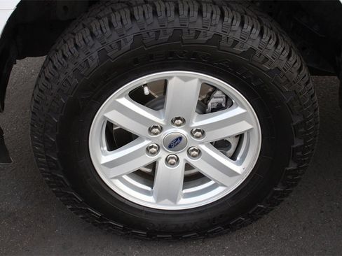 Certified 2022 Ford F150 XLT w/ Equipment Group 301A Mid image 30